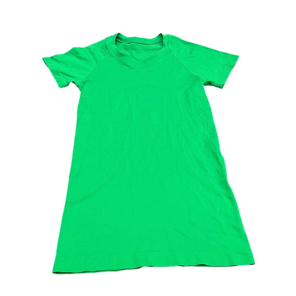 Lululemon Swiftly Tech Short Sleeve Women 2 Green Crew Neck Athletic Tee